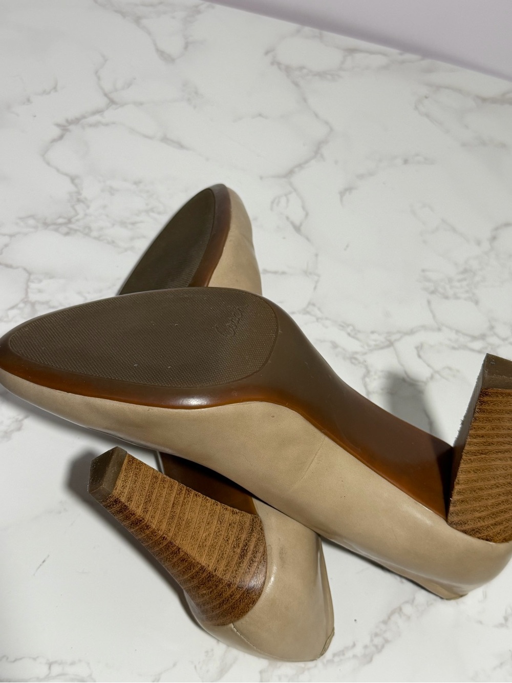 Coach Sheri Classic Women's Taupe Leather Pumps - 7B - Picture 7 of 8